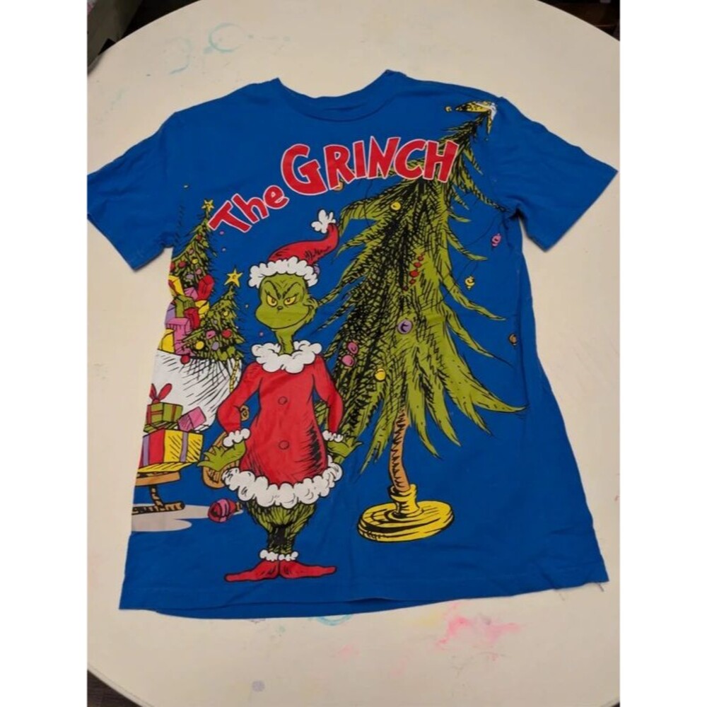 Small Grinch shirt